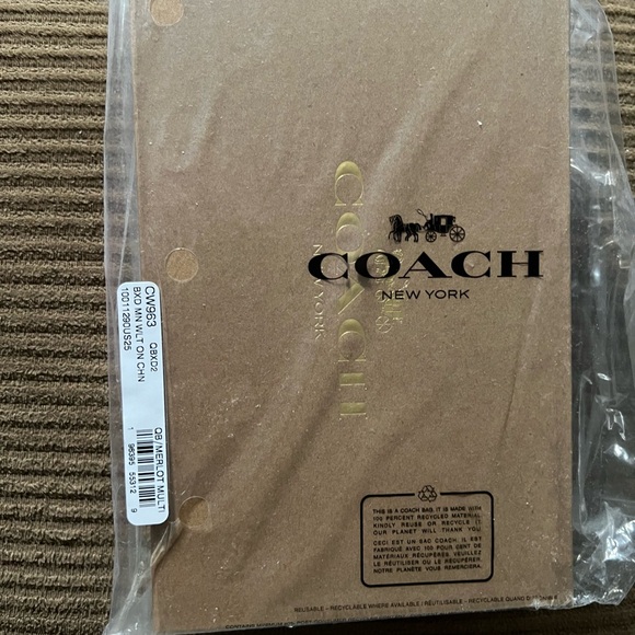Coach Boxed Mini Wallet On A Chain With Star Print nwt in packaging - Picture 2 of 4
